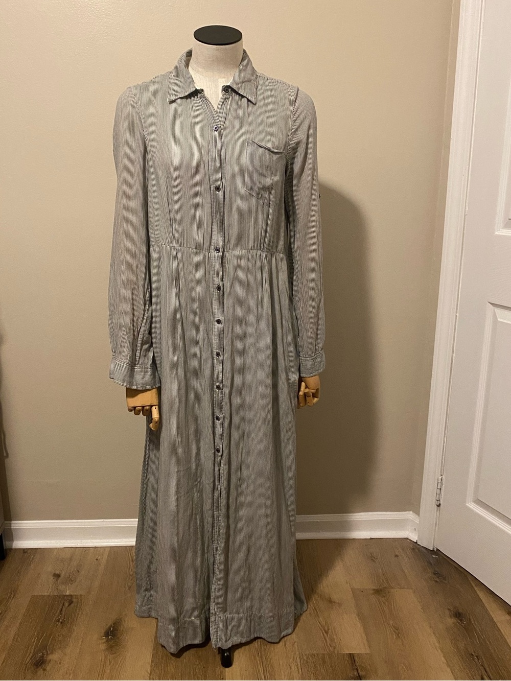 audrey Long Button-Front Maxi Dress in Light Gray